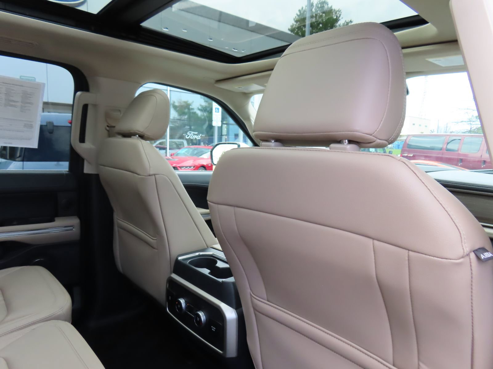 Used 2023 Ford Expedition Max Limited image 37