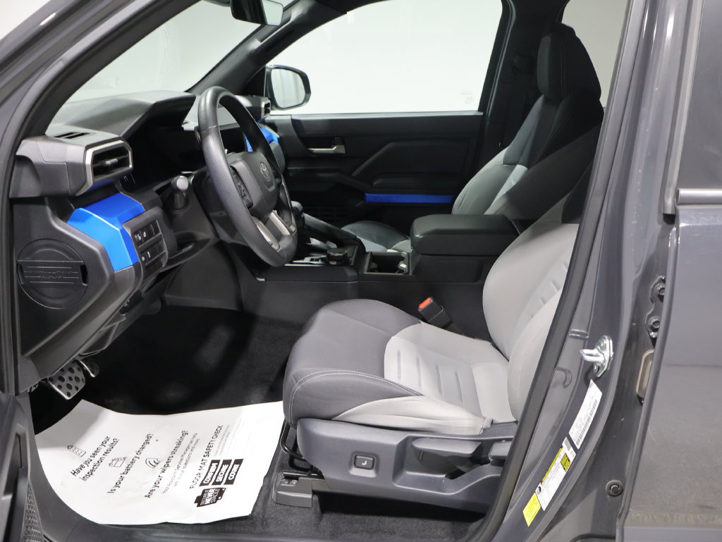 Certified 2025 Toyota Tacoma TRD Sport AWD/4WD image 11