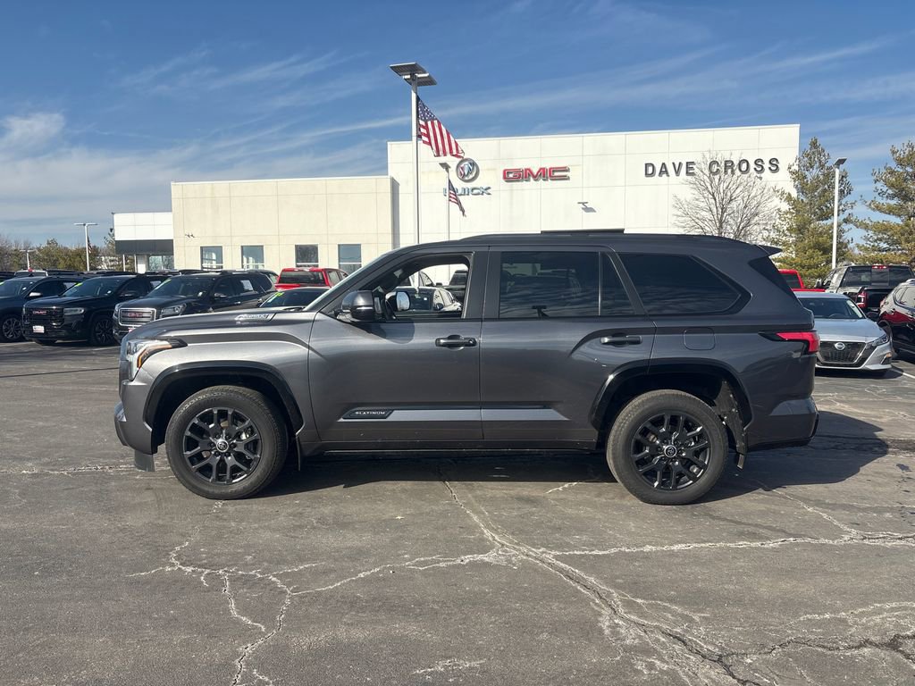 Used 2024 Toyota Sequoia Platinum image 9