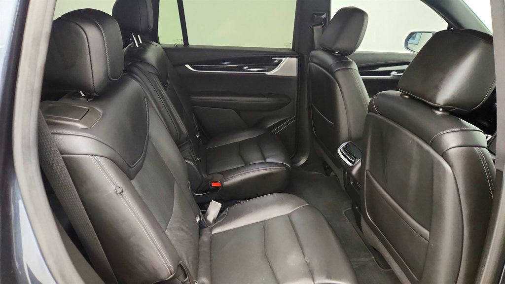 Used 2020 Cadillac XT6 Premium Luxury image 25