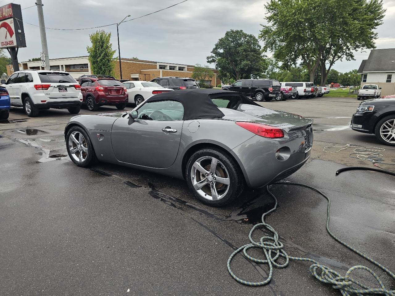 Used 2007 Pontiac Solstice Convertible w/ Preferred Package RWD image 7