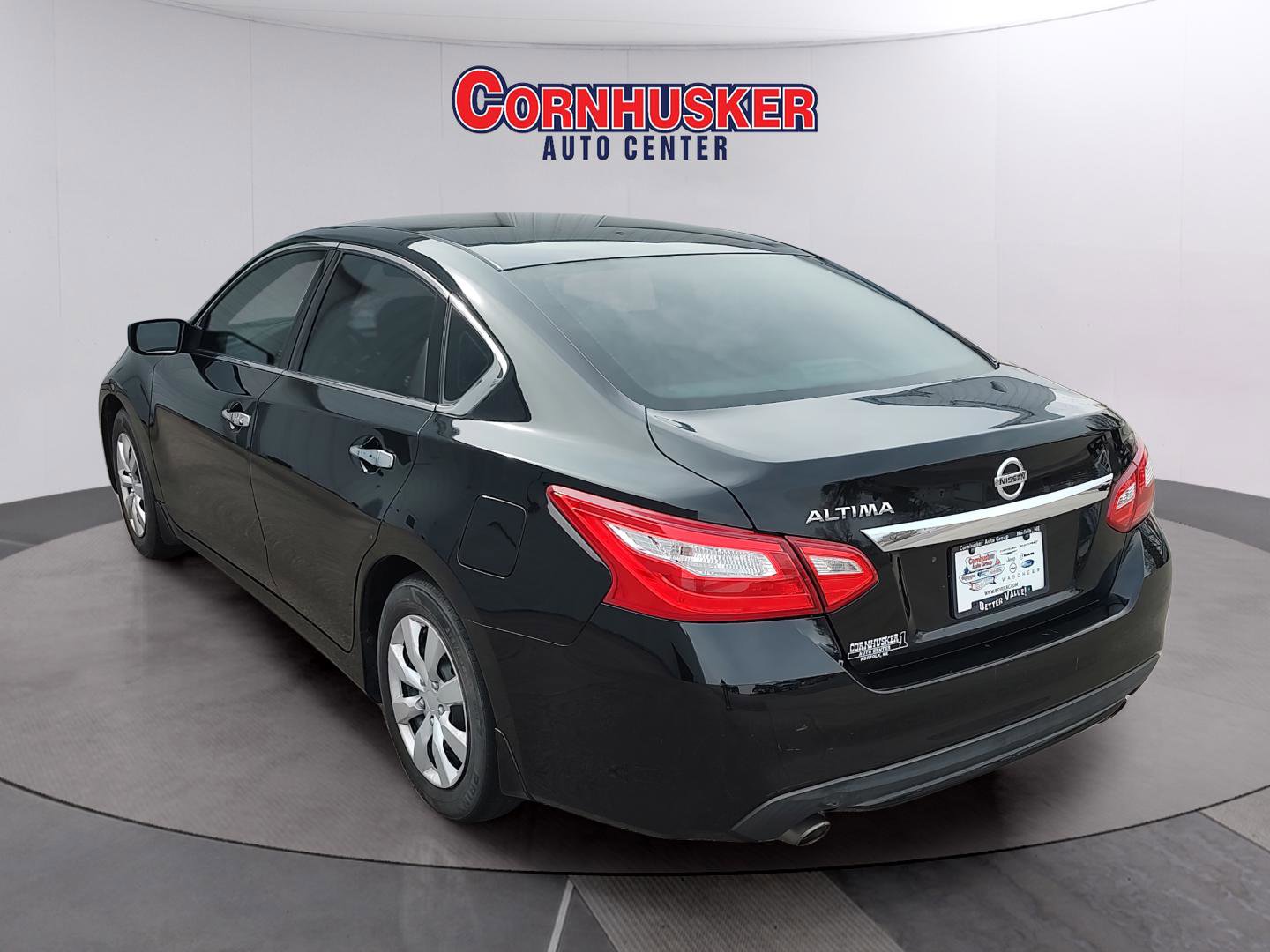 Used 2016 Nissan Altima 2.5 S w/ Power Driver Seat Package image 6