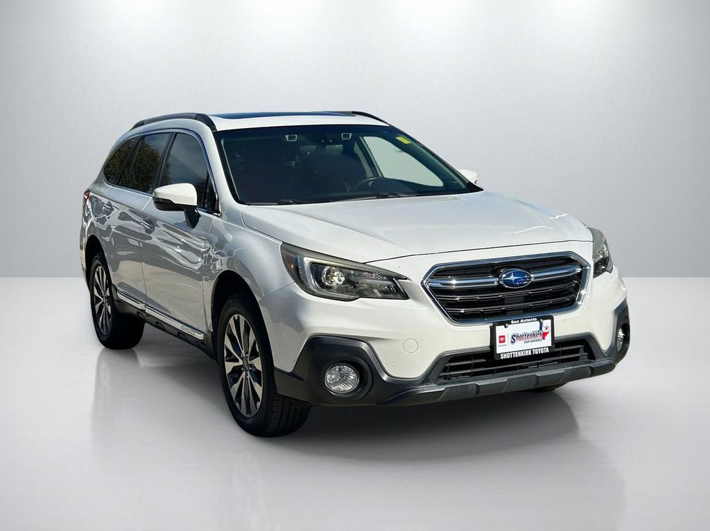 Used 2018 Subaru Outback 3.6R Touring image 3
