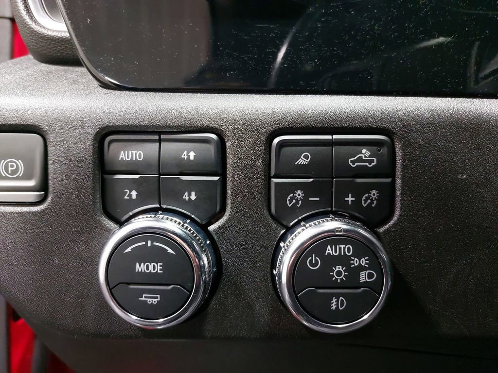 Used 2024 GMC Sierra 2500 SLT w/ SLT Convenience Package image 28