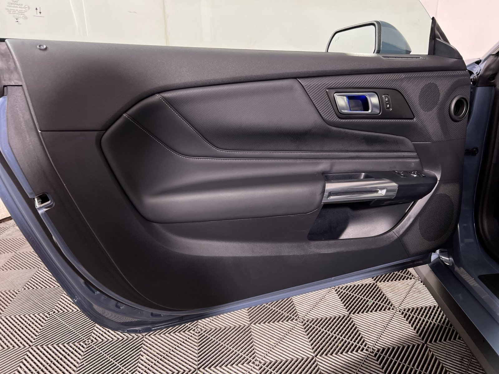 Used 2025 Ford Mustang GT Premium RWD image 14