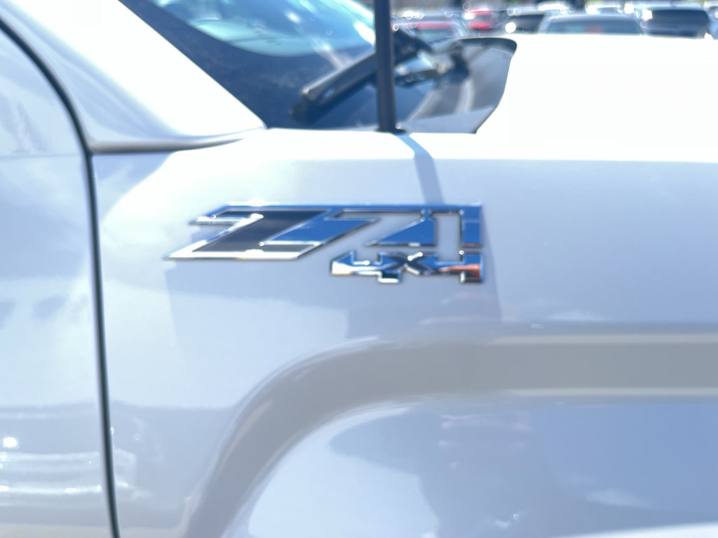 Used 2018 GMC Sierra 1500 SLT w/ SLT Premium Package AWD/4WD image 42