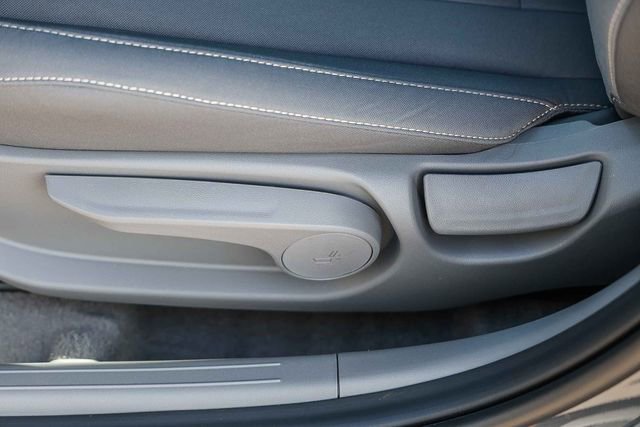 New 2026 Hyundai Elantra Sport FWD image 25