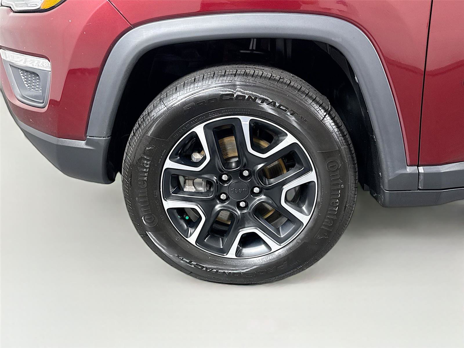 Used 2021 Jeep Compass Trailhawk AWD/4WD image 43