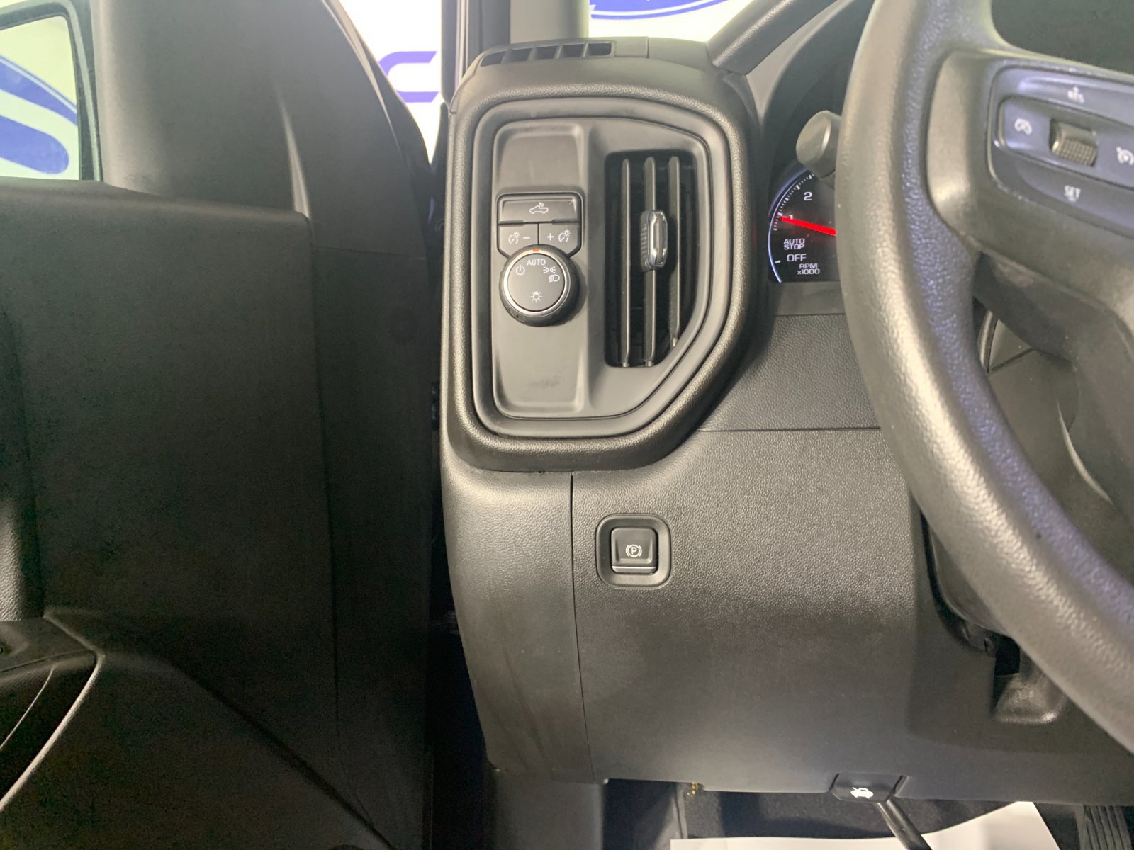 Used 2022 Chevrolet Silverado 1500 Custom w/ LPO, Dark Essentials Package RWD image 16