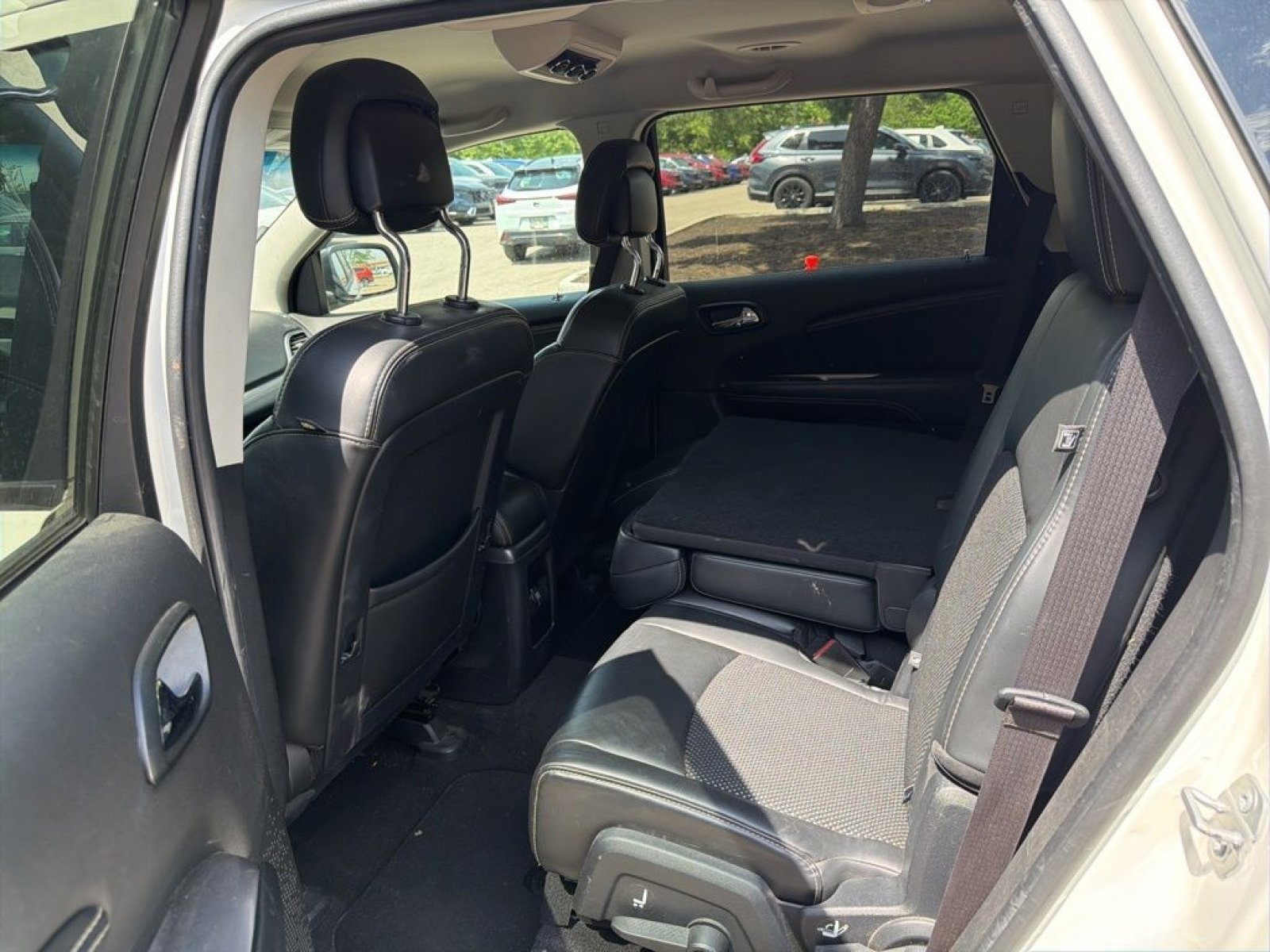 Used 2016 Dodge Journey Crossroad w/ Popular Equipment Group FWD image 14