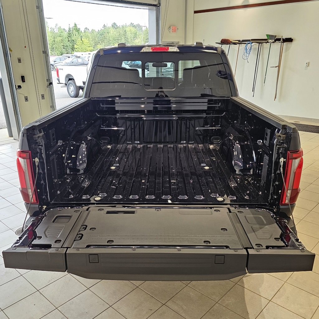 New 2025 Ford F150 Lariat w/ Equipment Group 502A High image 4