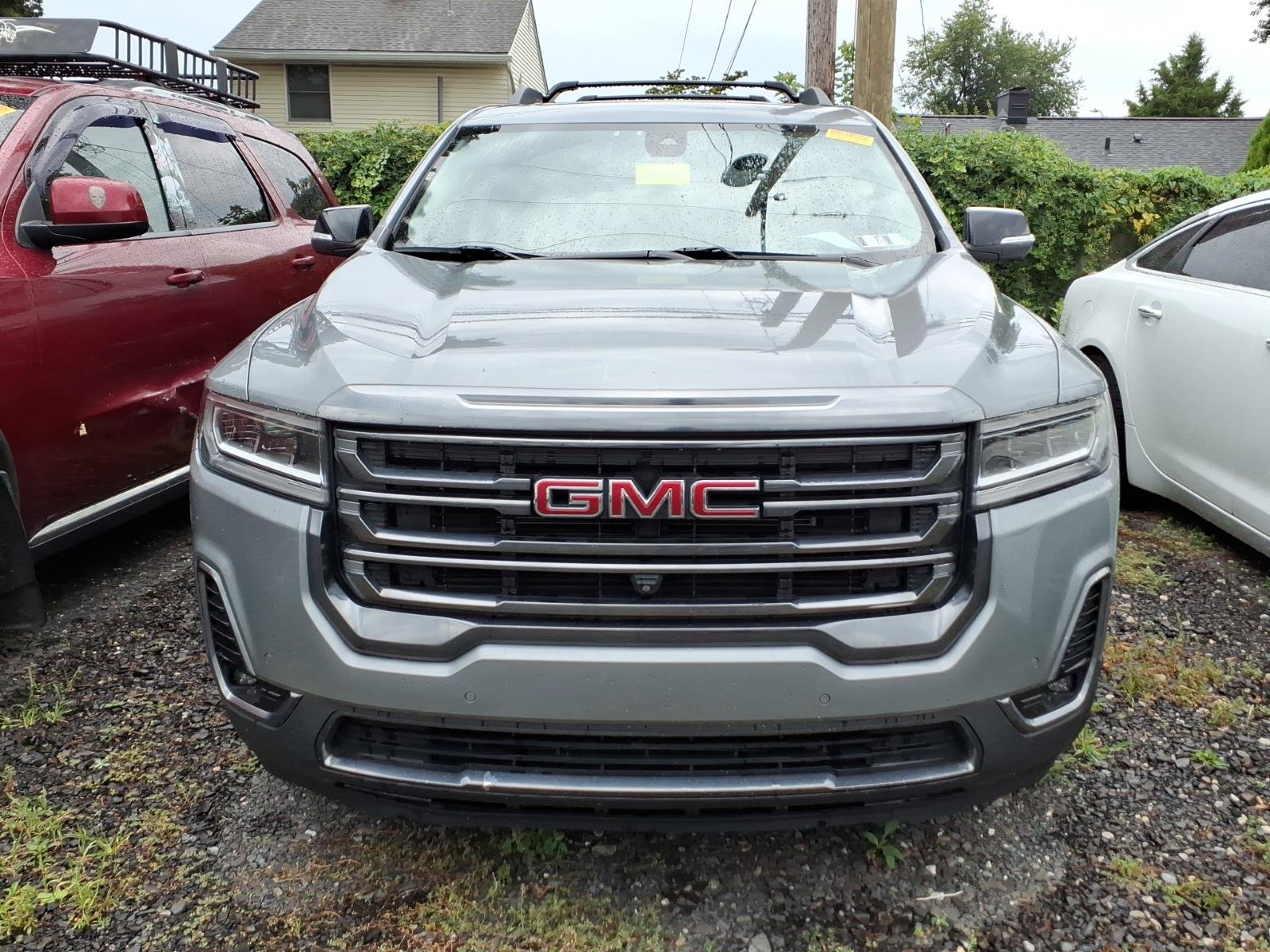 Used 2023 GMC Acadia AT4 w/ Technology Package AWD/4WD image 2