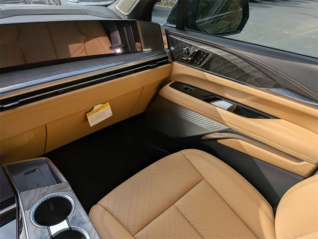 New 2025 Cadillac Escalade IQ Sport 2 image 18