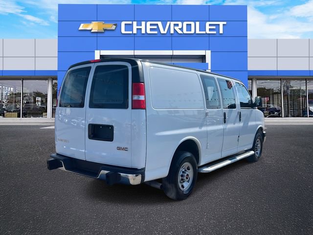 Used 2024 GMC Savana 2500 w/ Driver Convenience Package image 4