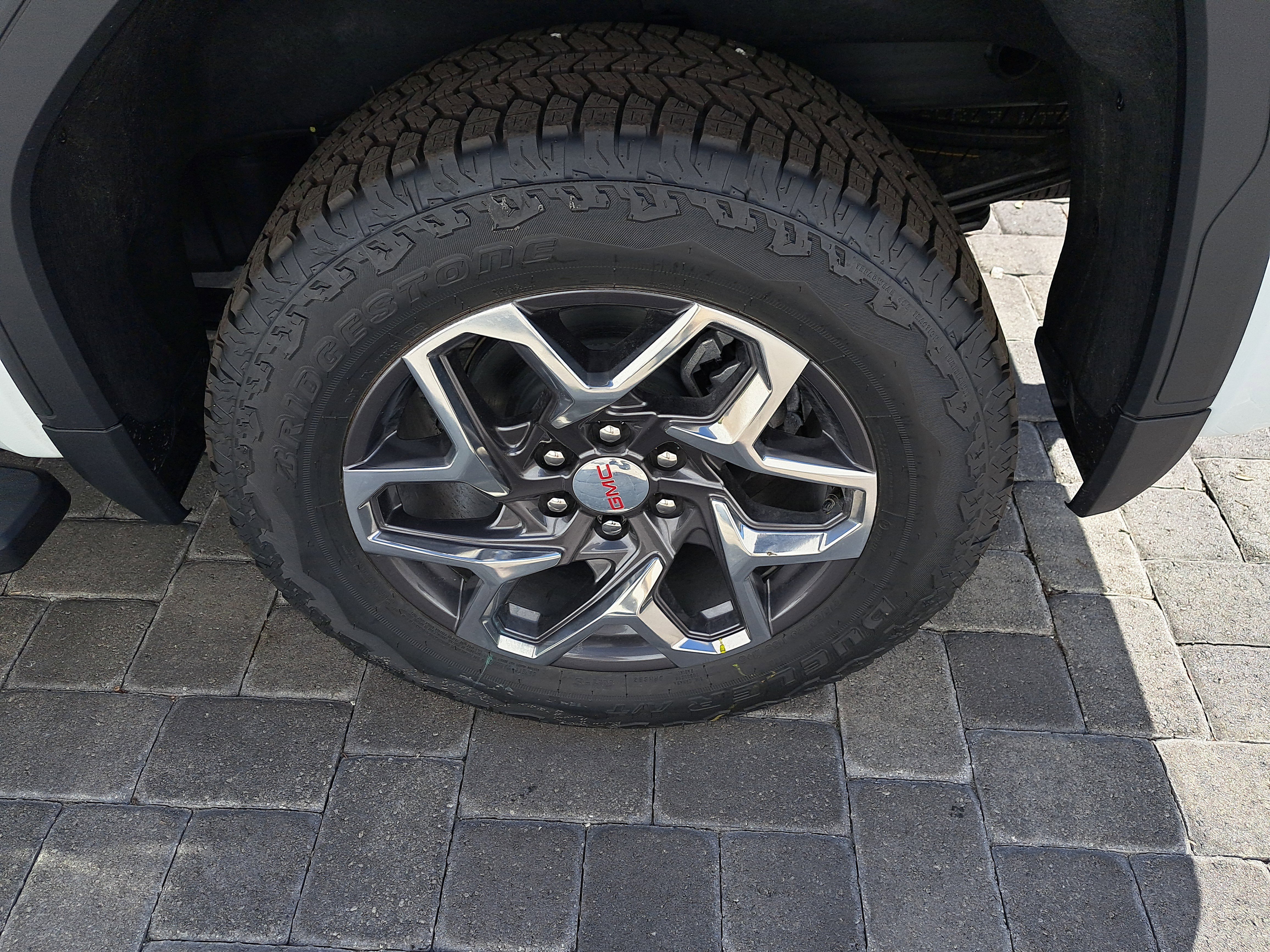 New 2026 GMC Sierra 1500 SLT w/ SLT Premium Plus Package image 10