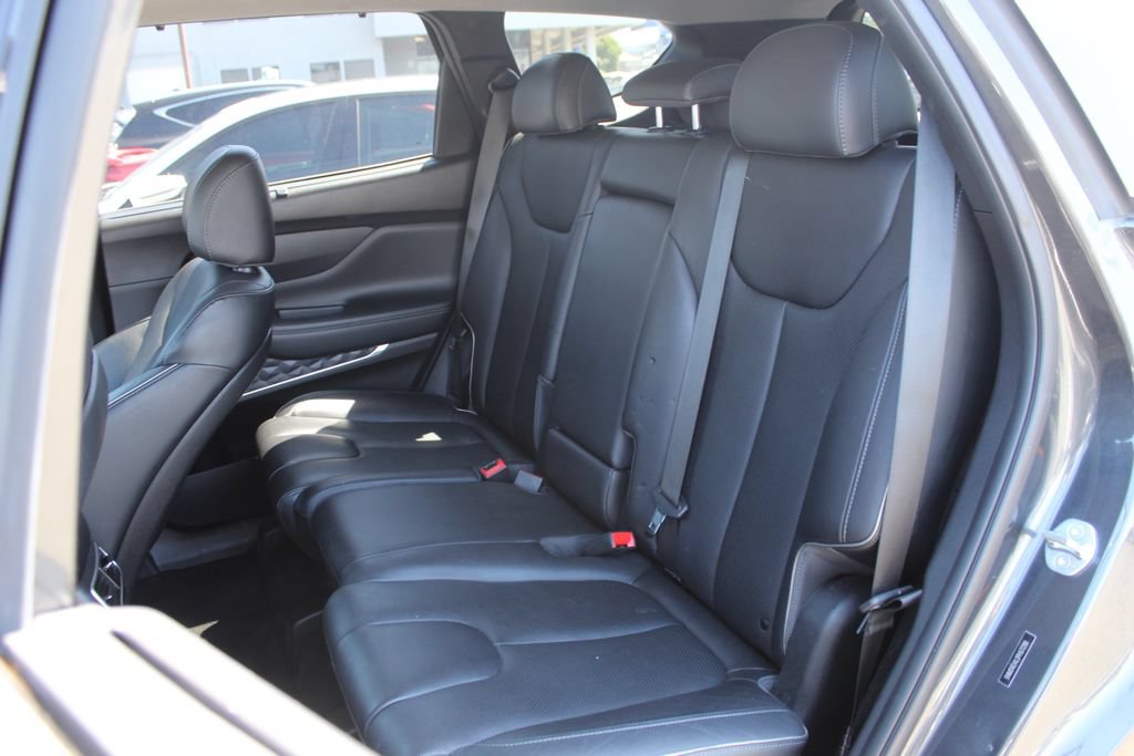Used 2023 Hyundai Santa Fe Limited AWD/4WD image 17