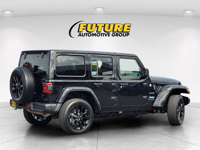 Used 2024 Jeep Wrangler Unlimited Sahara AWD/4WD image 4