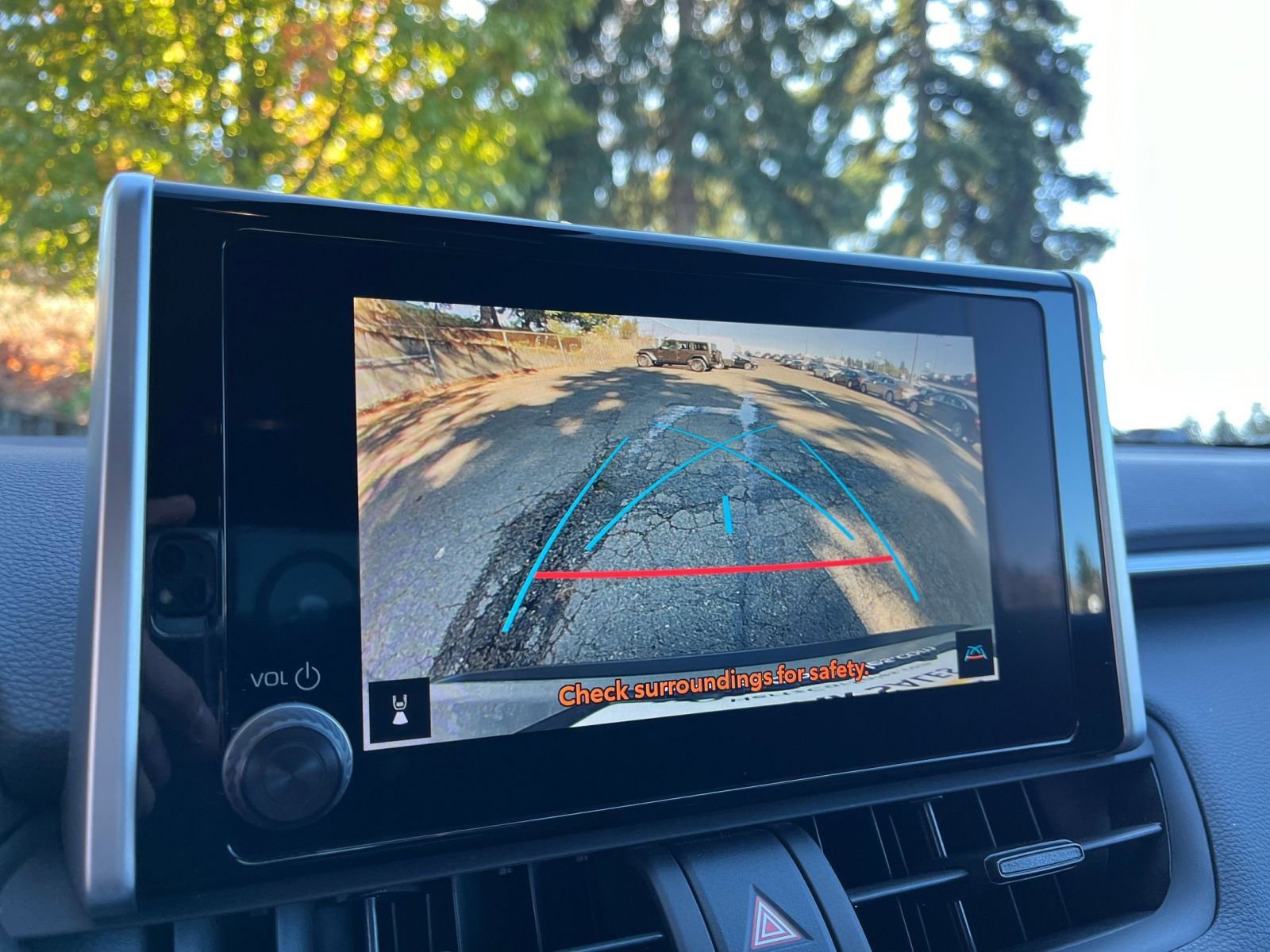 Used 2025 Toyota RAV4 LE image 17