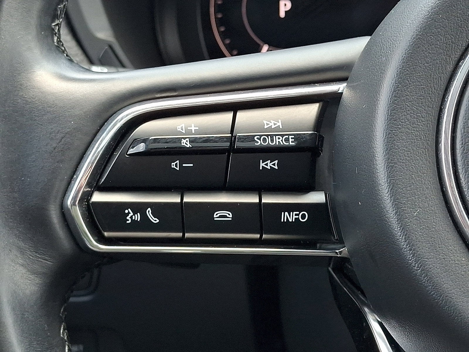Certified 2024 MAZDA CX-90 Plug-In Hybrid w/ Premium Pkg AWD/4WD image 26