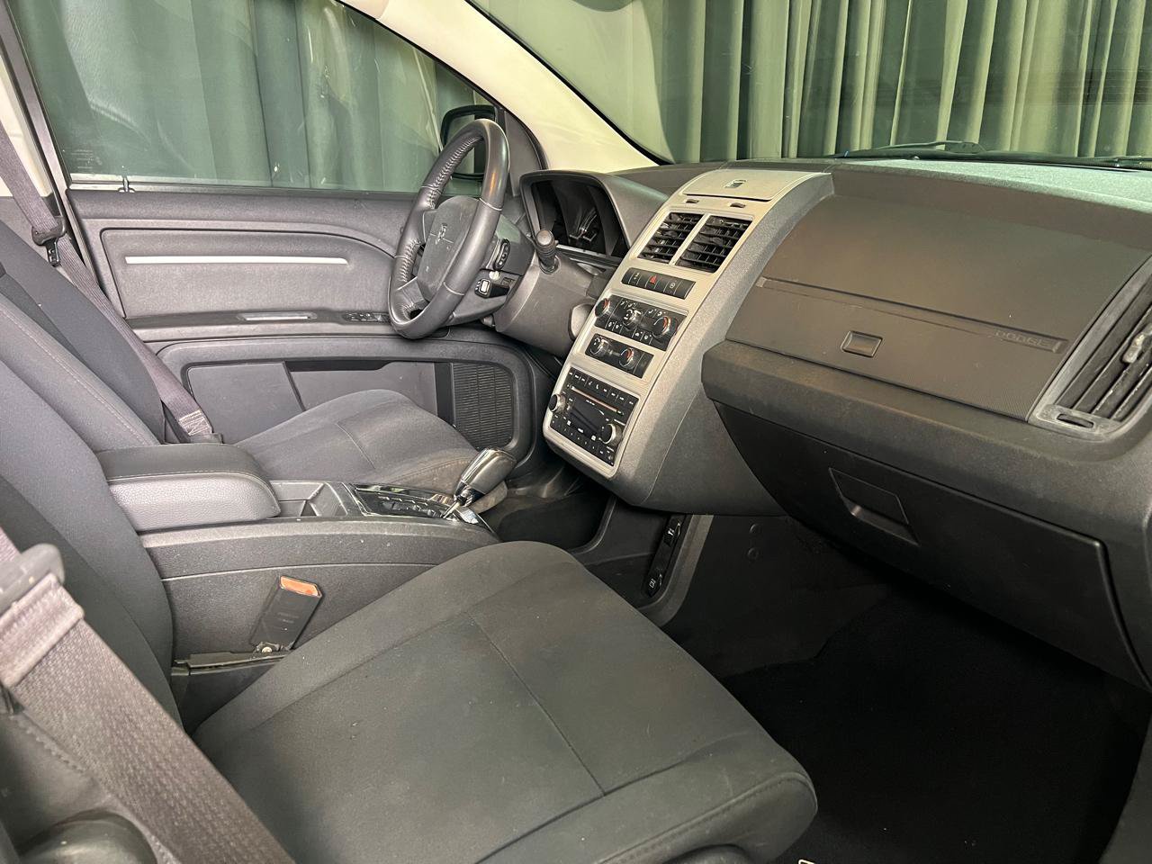 Used 2010 Dodge Journey SXT w/ Flexible Seating Group FWD image 11