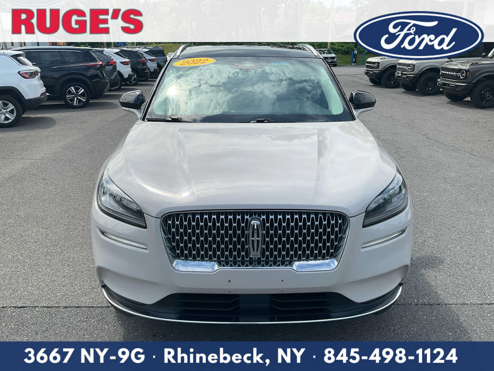 Used 2022 Lincoln Corsair AWD w/ Premium Package image 2
