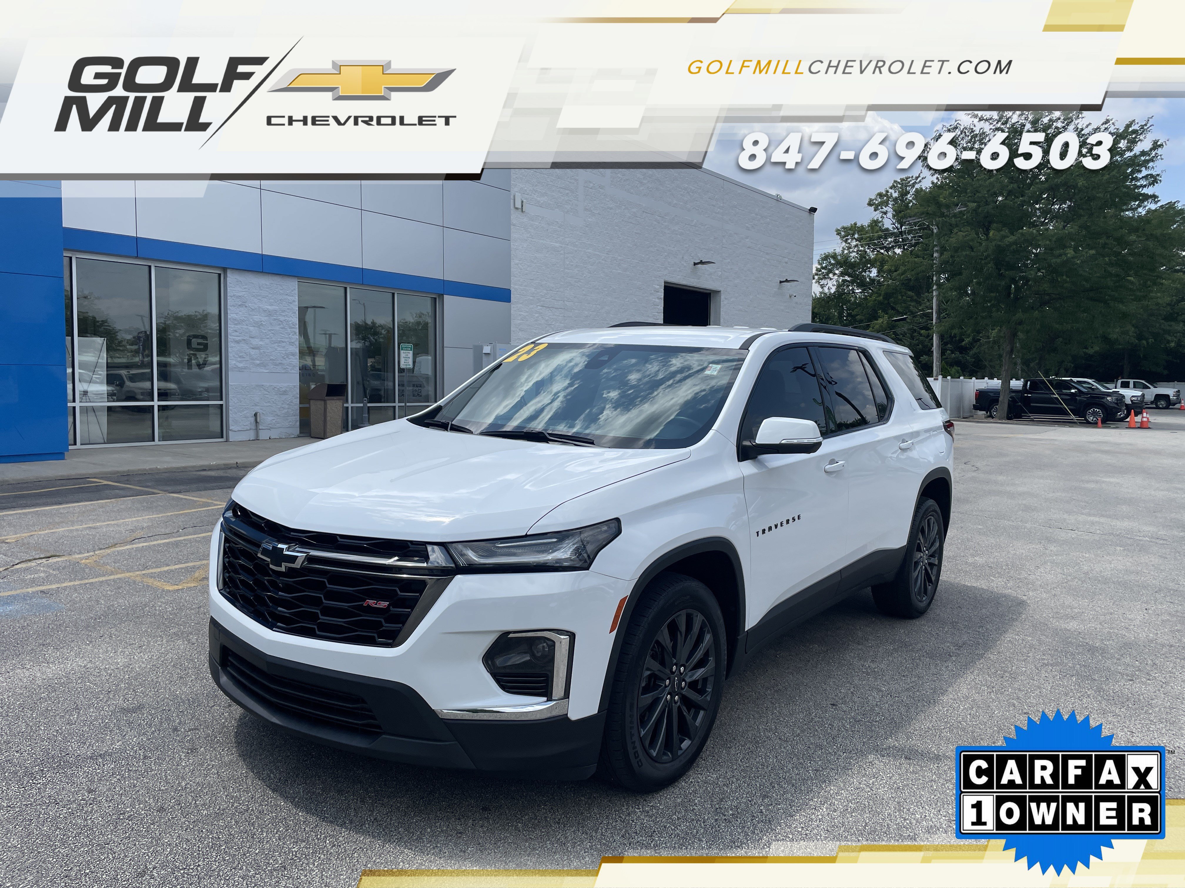 Certified 2023 Chevrolet Traverse RS FWD image 1
