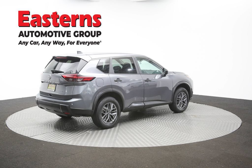 Used 2024 Nissan Rogue S AWD/4WD image 37