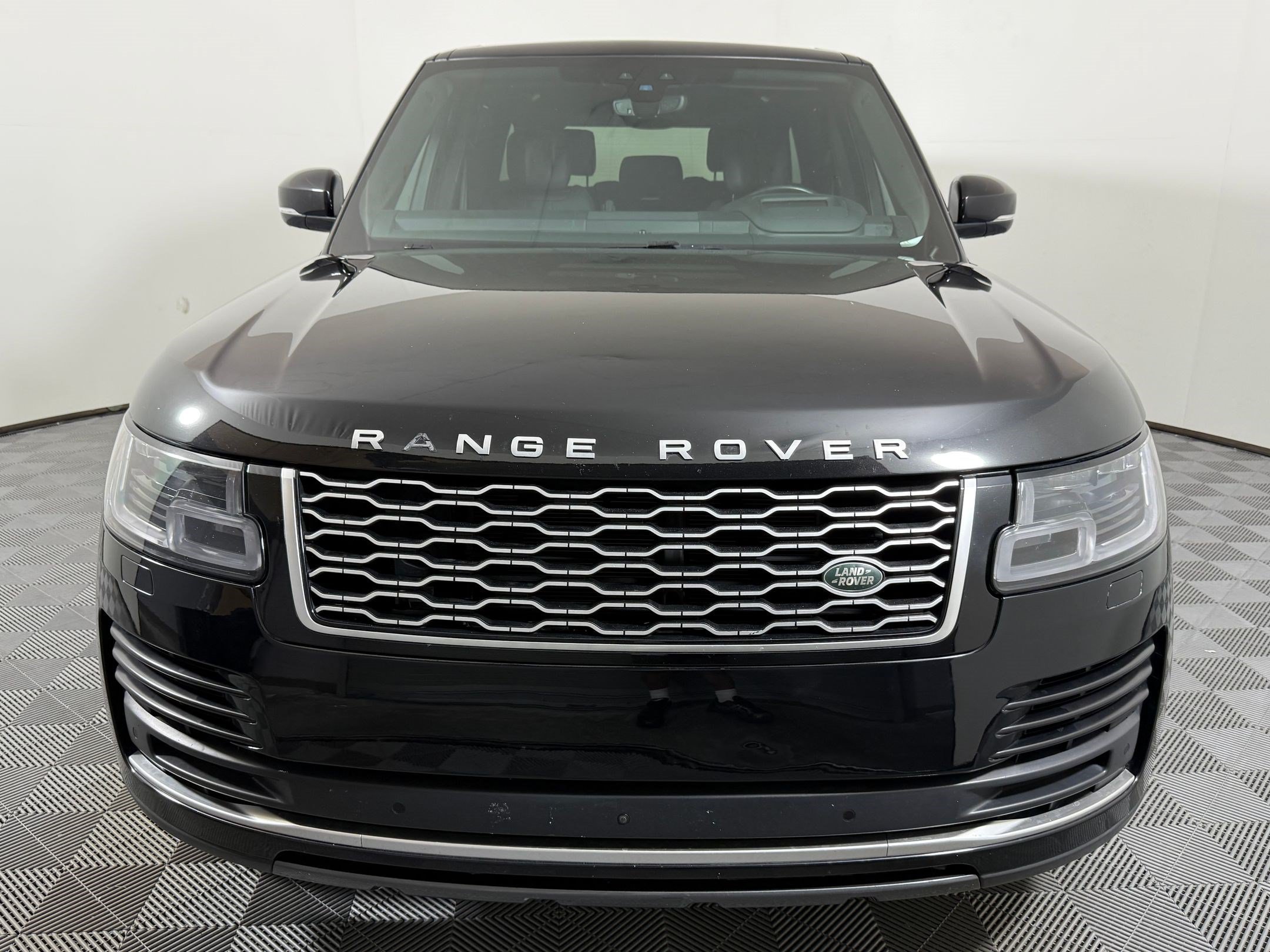 Used 2019 Land Rover Range Rover Long Wheelbase Supercharged AWD/4WD image 6