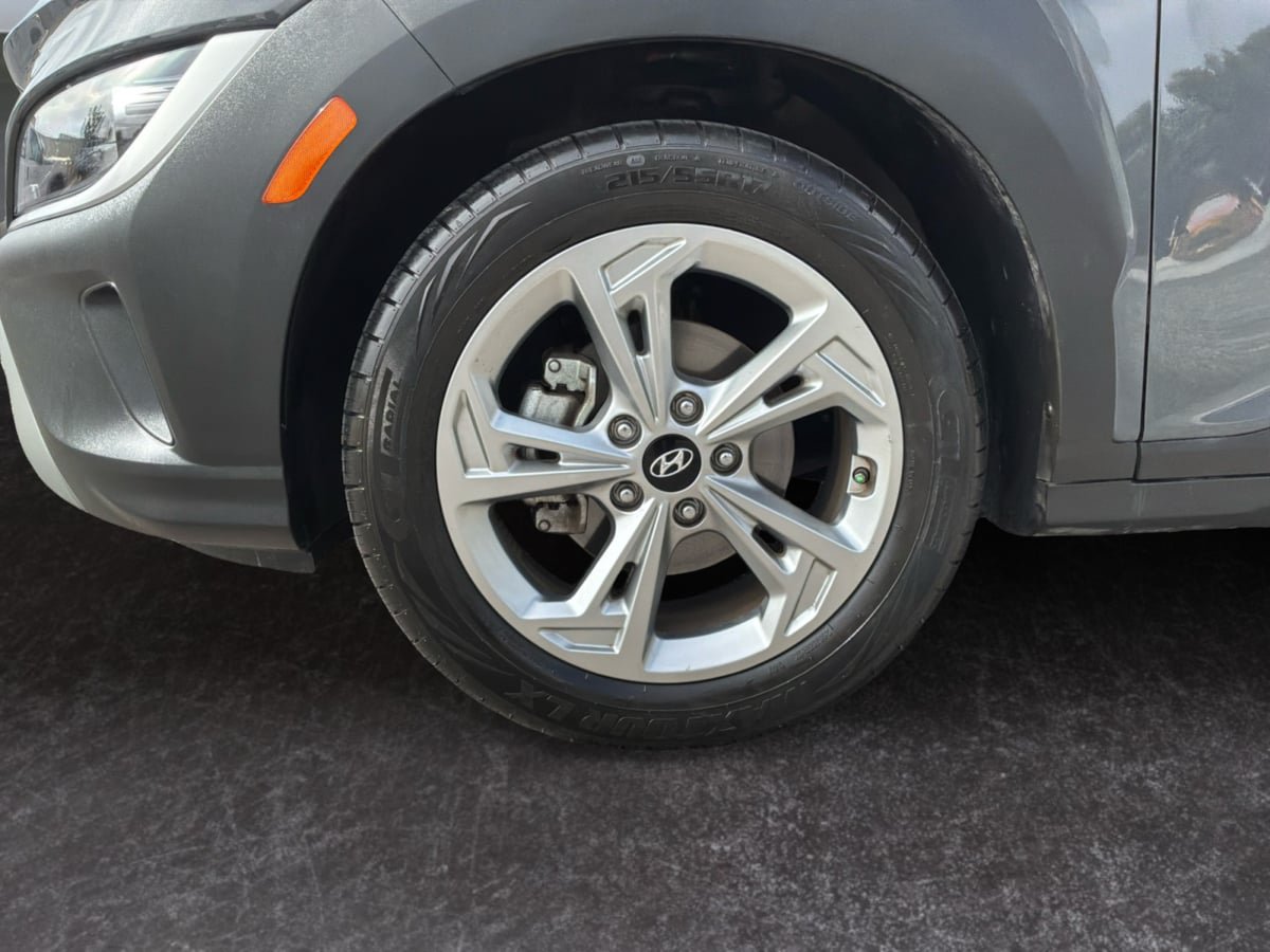 Used 2023 Hyundai Kona SEL w/ Cargo Package FWD image 9