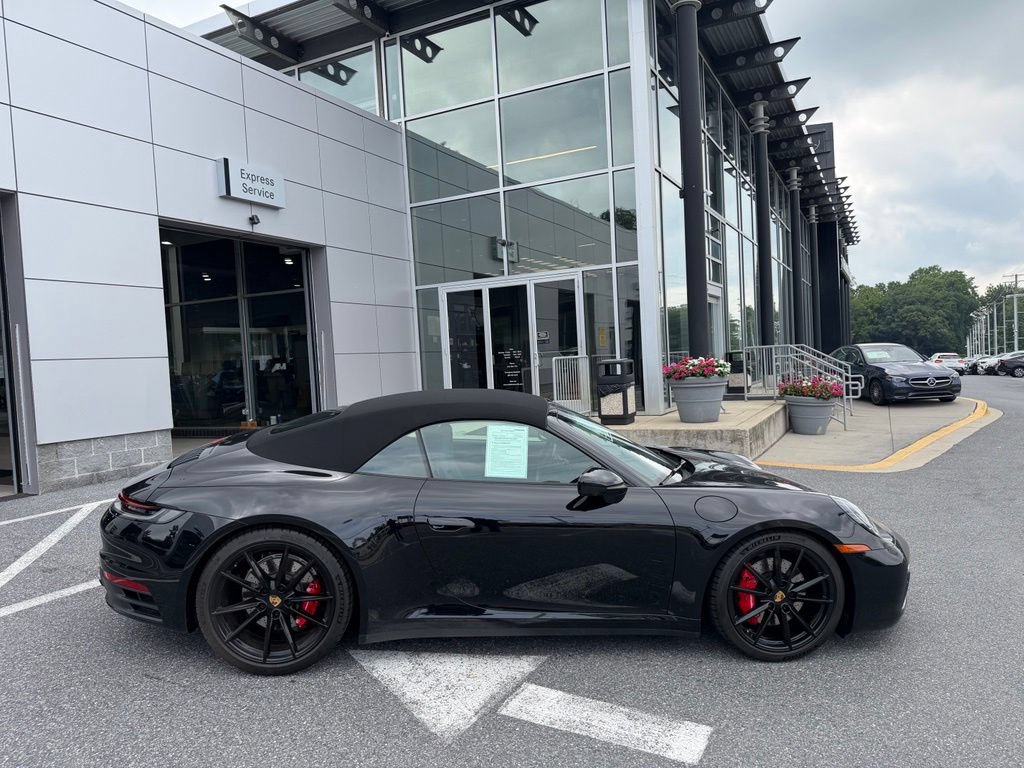 Used 2022 Porsche 911 Carrera 4S AWD/4WD image 21