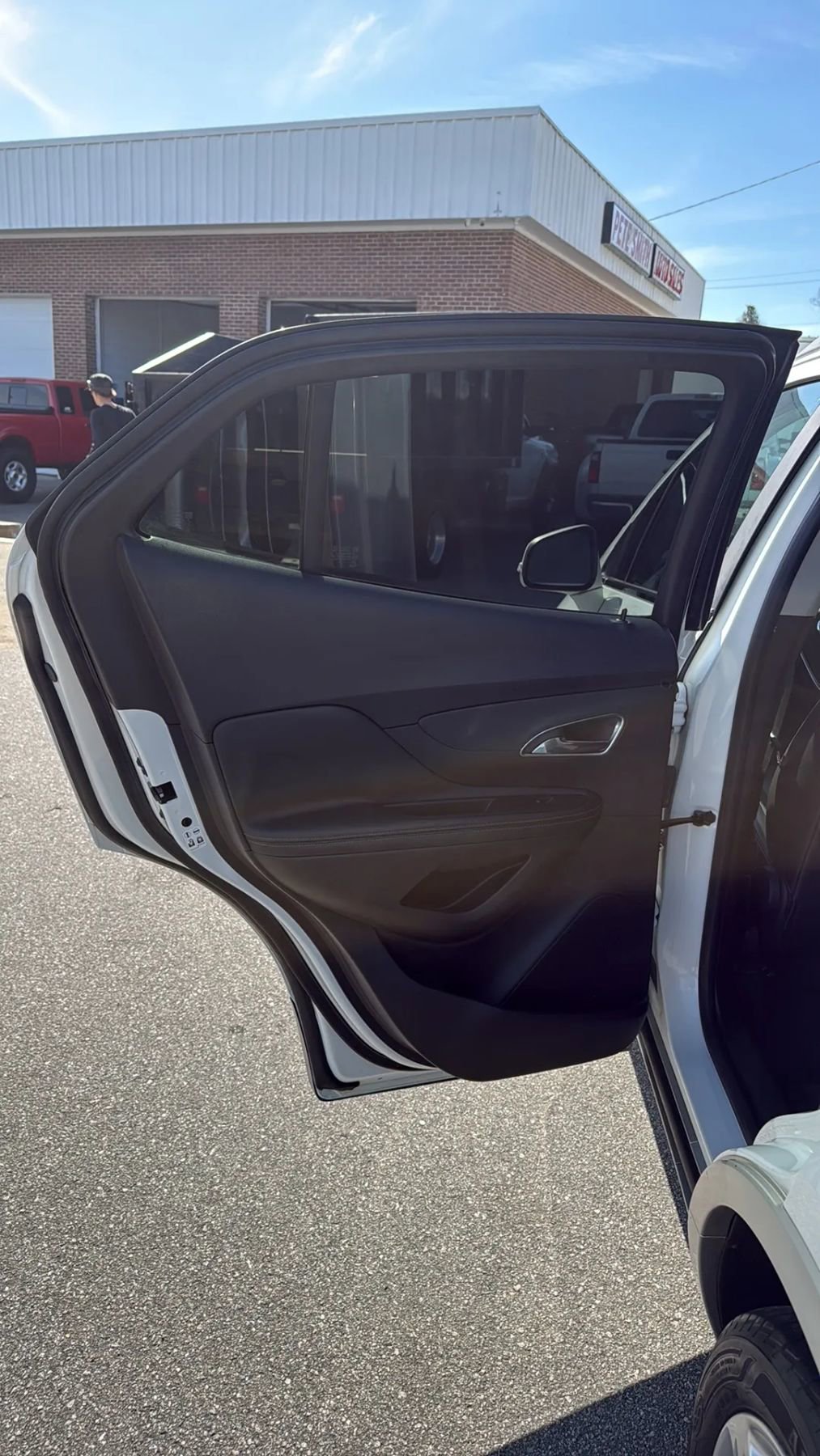 Used 2015 Buick Encore Premium w/ Experience Buick Package FWD image 32