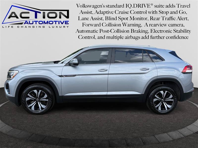 Used 2024 Volkswagen Atlas Cross Sport SE FWD image 5
