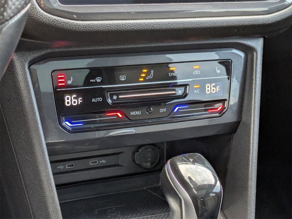 Used 2022 Volkswagen Tiguan SE R-Line image 25