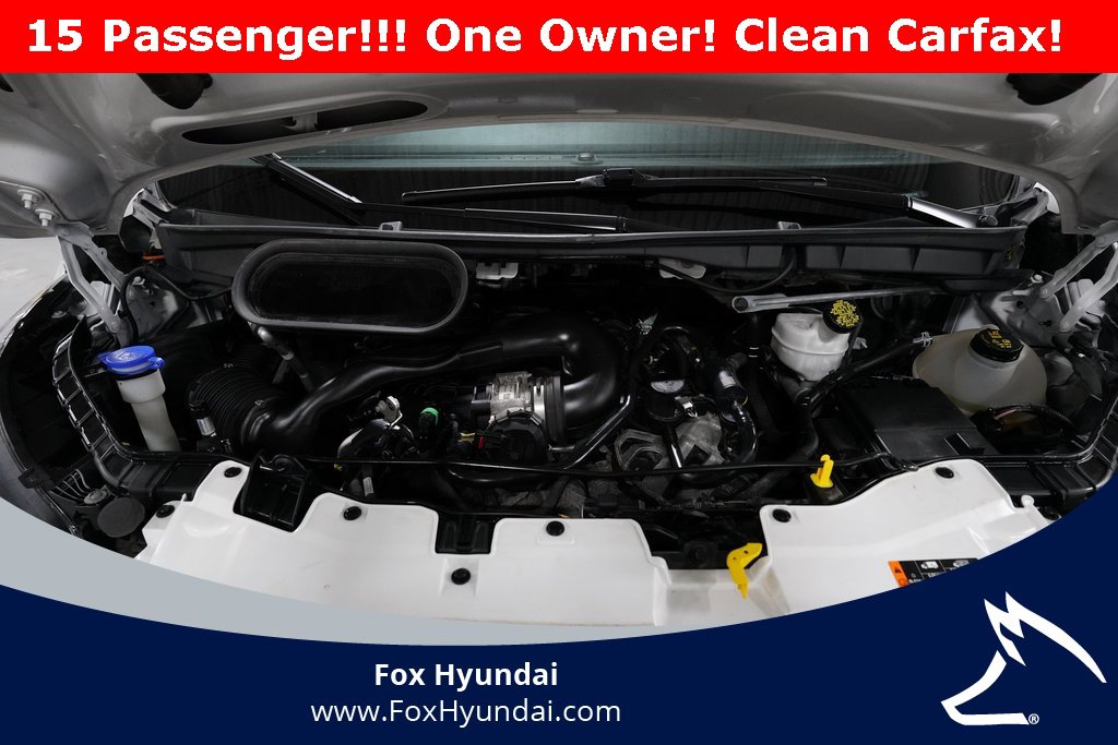 Used 2023 Ford Transit 350 XLT image 3