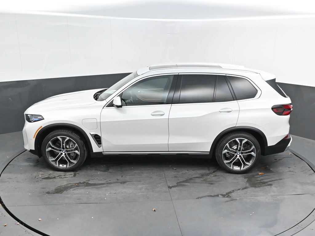 New 2026 BMW X5 xDrive50e AWD/4WD image 41