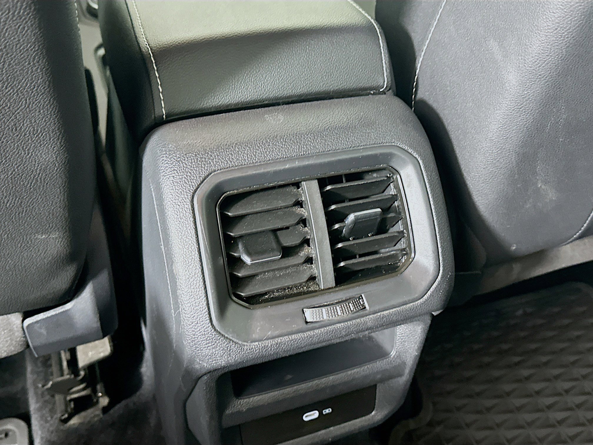 Used 2022 Volkswagen Taos SE w/ IQ.Drive SE Package image 32