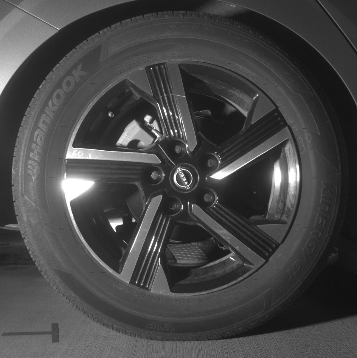 Used 2025 Nissan Sentra SV FWD image 15