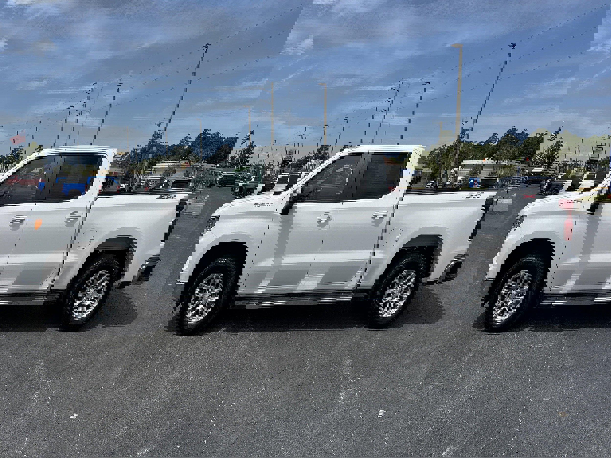 New 2023 Chevrolet Silverado 1500 LT w/ Max Trailering Package image 7