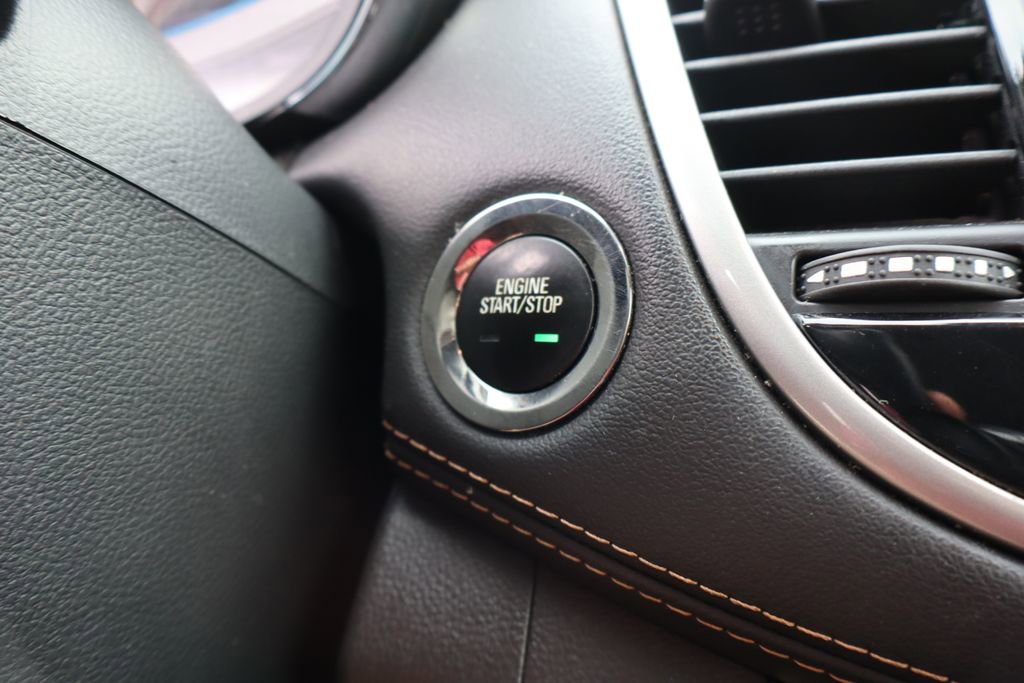Used 2019 Chevrolet Trax LT w/ LT Convenience Package image 16
