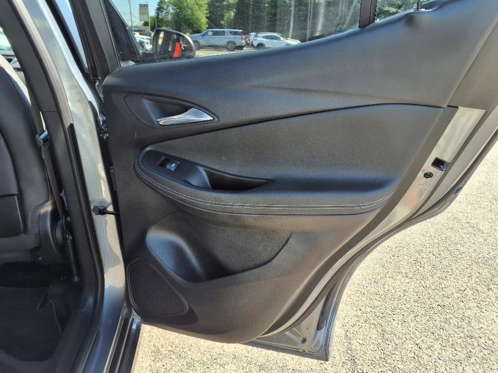 Certified 2022 Buick Encore GX Preferred w/ Sport Touring Package image 13