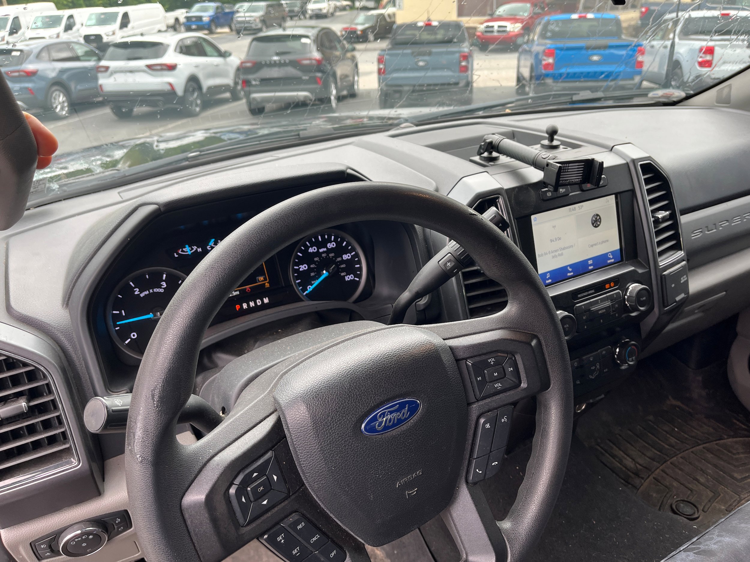 Used 2022 Ford F250 XLT w/ Black Appearance Package AWD/4WD image 8