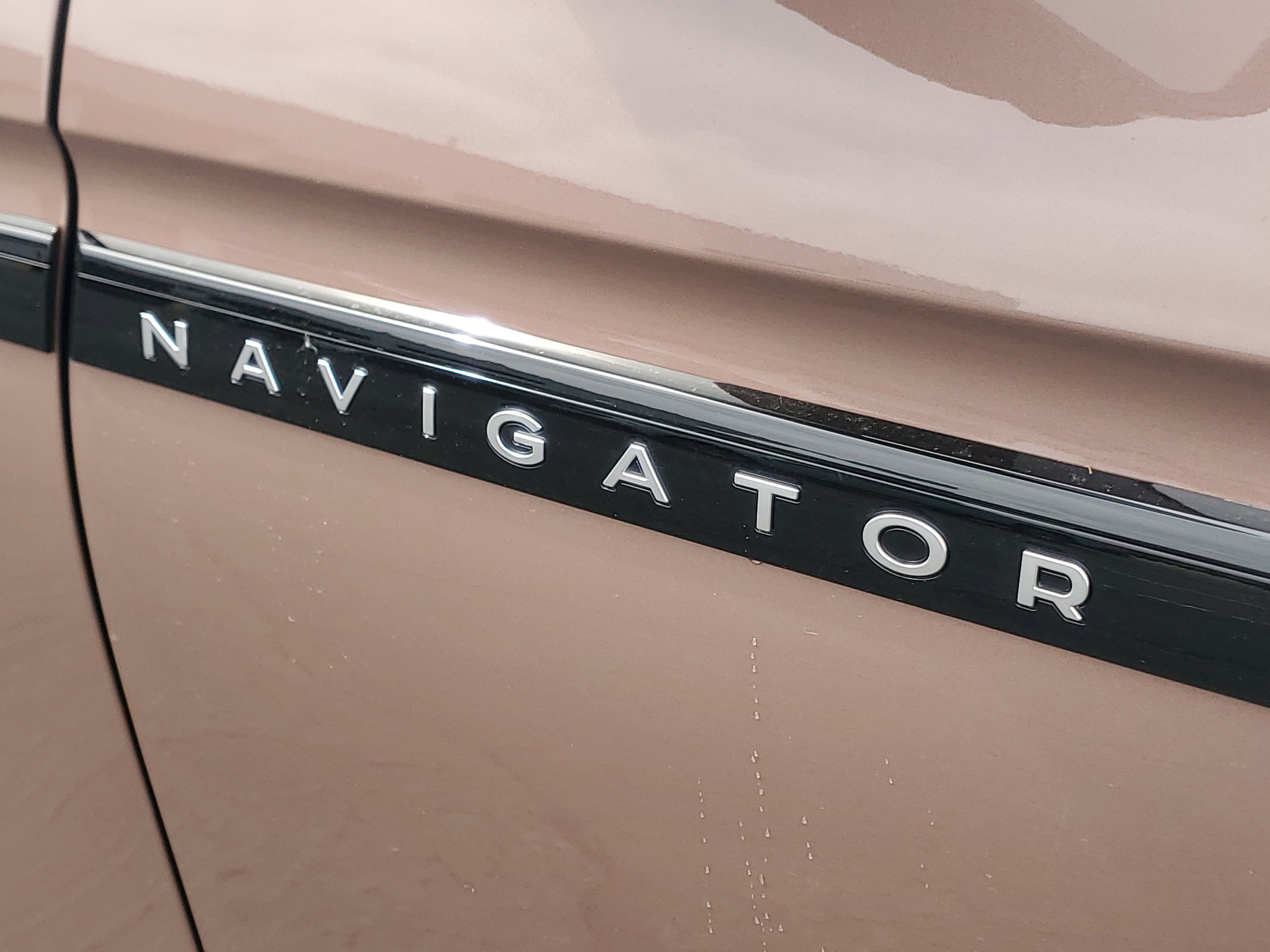 New 2026 Lincoln Navigator L Black Label AWD/4WD image 7