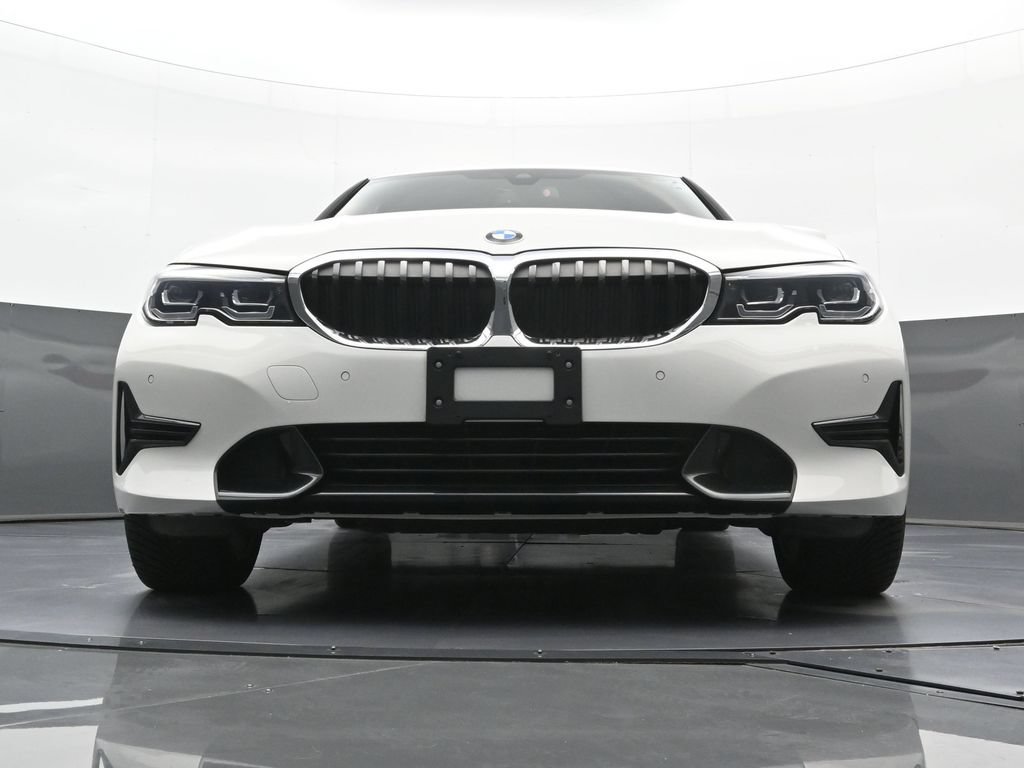 Used 2021 BMW 330i xDrive Sedan w/ Driving Assistance Package AWD/4WD image 22