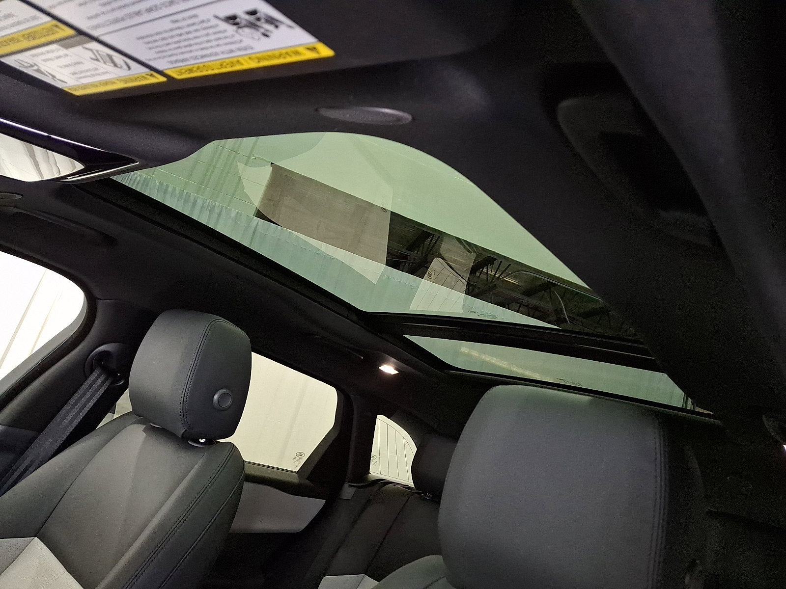 Used 2026 Land Rover Range Rover Velar S image 13