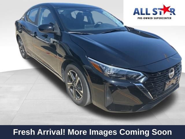 Used 2025 Nissan Sentra SV image 1