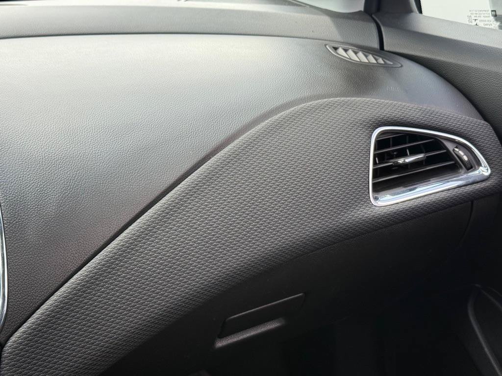 Used 2019 Chevrolet Cruze LS w/ LS Convenience Package FWD image 18