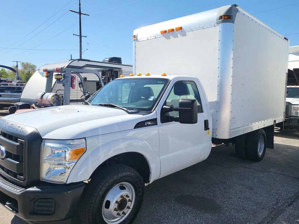 Used 2015 Ford F350 XL RWD image 1