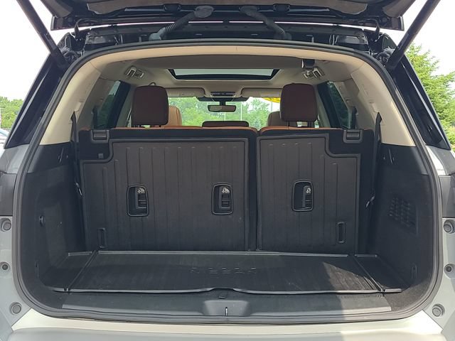 Used 2024 Nissan Pathfinder Platinum w/ Cargo Package AWD/4WD image 34