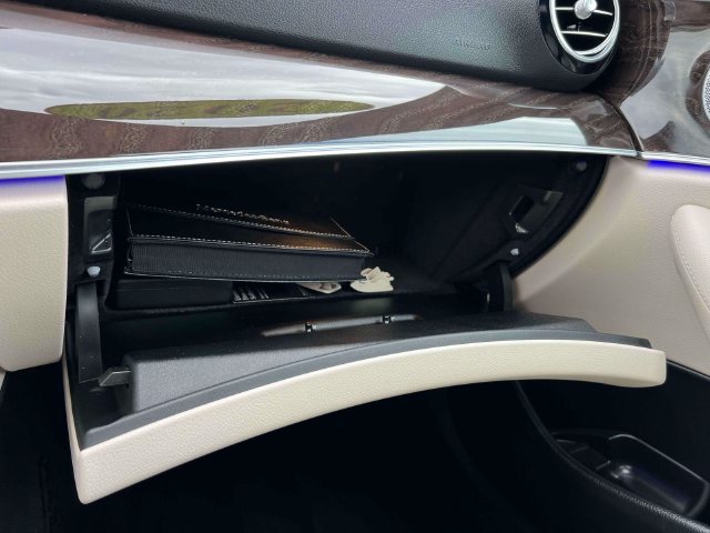 Used 2020 Mercedes-Benz E 350 Sedan image 34