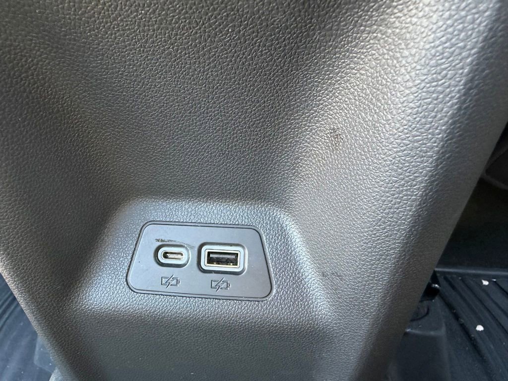 Used 2023 Buick Envision Essence w/ Technology Package I AWD/4WD image 15